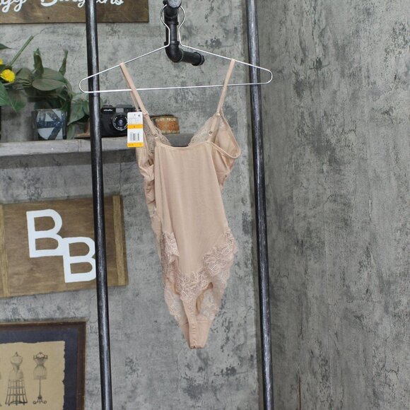 NWT b.temptd Womens Always Composed Bodysuit Lace Trim 936223 Roebuck Brown S - Picture 4 of 6